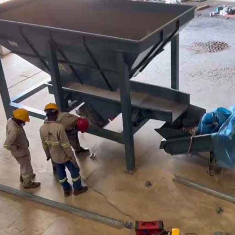 剛果金盧本巴希位于剛果（金）電池回收項目