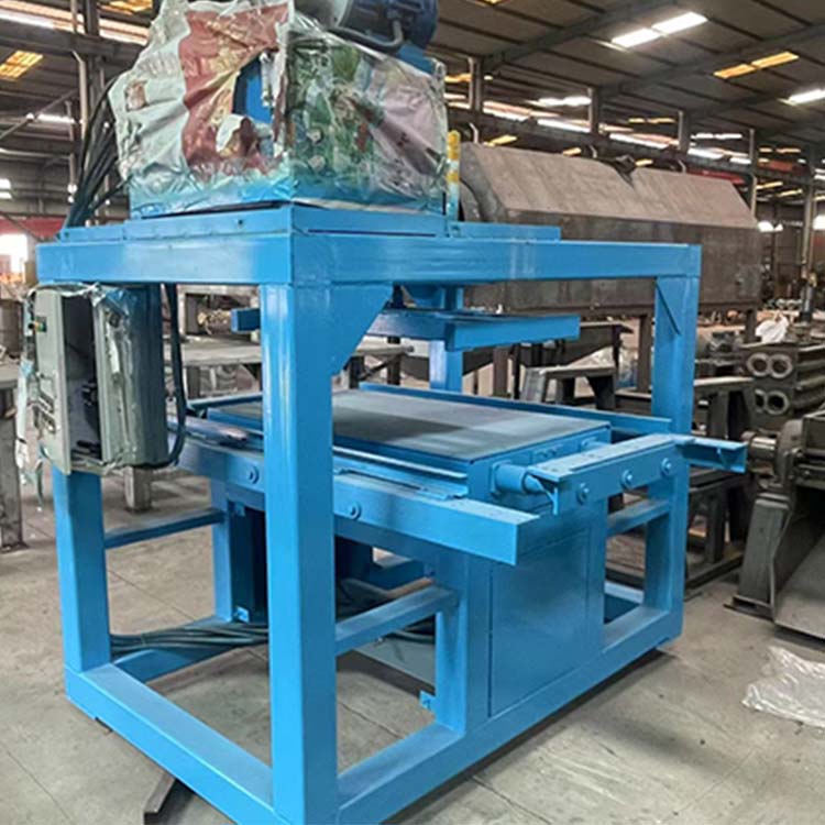 Photovoltaic panel aluminum frame dismantling machine